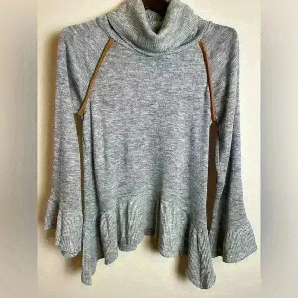 THML- size S sweater - Picture 1 of 8